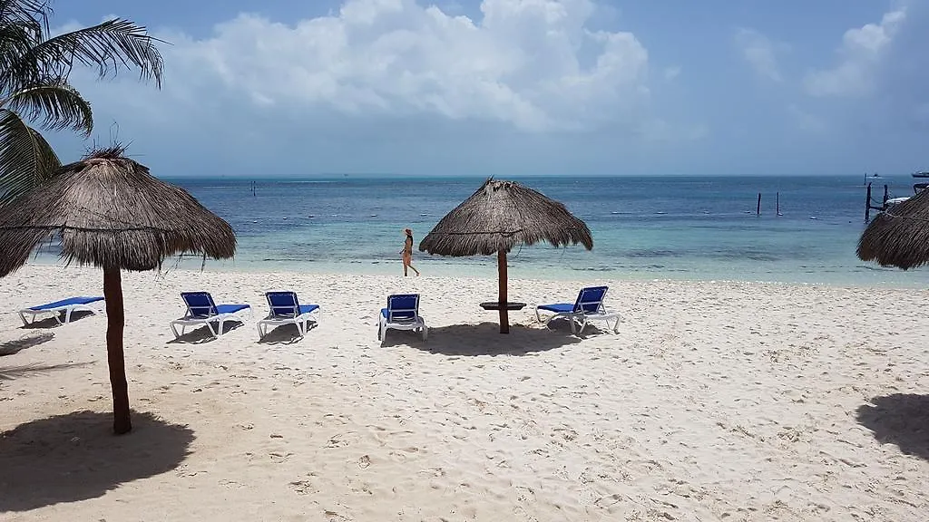 Apartamento Departamento frente al Mar - Kiara Cancún