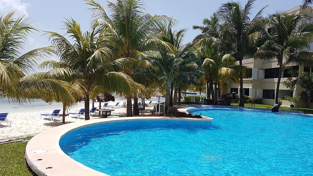 Apartamento Departamento frente al Mar - Kiara Cancún
